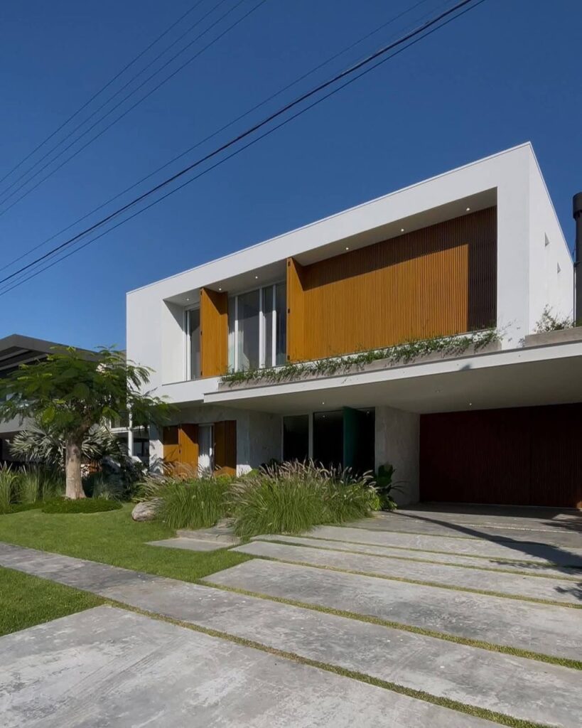 WhatsApp Image 2025-08-08 at 16.23.11